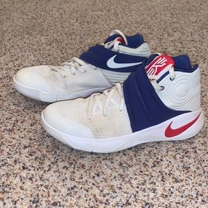 Nike Kyries USA edition worn a few times size mens 9.5 good condition